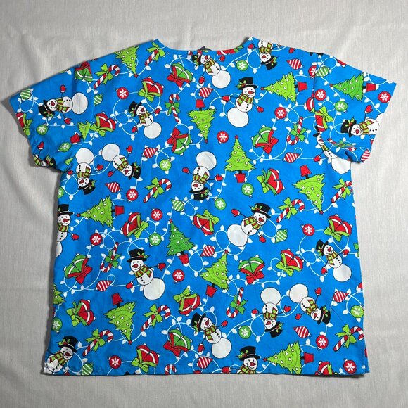 Serene Uniforms Women's Scrubs Top Snowman Christmas Tree Winter V-Neck Size 2X - Picture 7 of 9